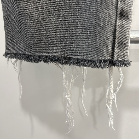 Zara NWT trending straight leg raw hem highrise grey wash button fly jean size4 - Picture 3 of 5